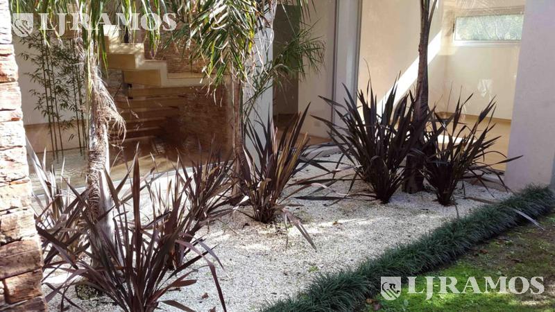 06 - PATIO INTERNO