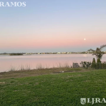 Terreno al lago en venta en el Barrio Marinas, Puertos / Escobar