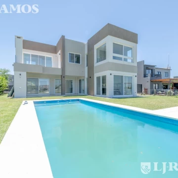 Casa - El Canton - Norte - Al Agua - PG