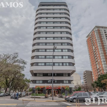HUB CABILDO. Av. Cabildo y Jaramillo.