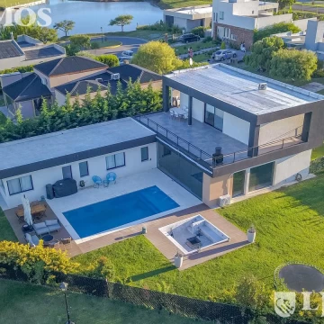 Casa en lote esquina San Sebastián Área 1 Nuestra Señora de Pilar, venta sin escritura, no credito