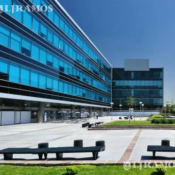 Alquiler de oficina de 1280 m2 en Olivos