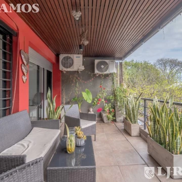 Departamento 4 amb frente con balcón