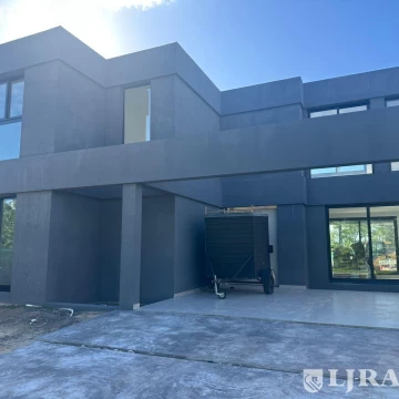 Casa en Venta desarrollada en 2 plantas en Canton Golf PG
