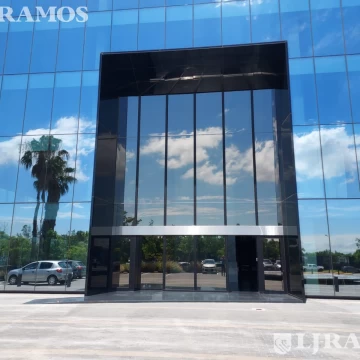 Alquiler de oficina de 135 m2 en Buenavista