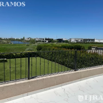 Casa en Golf de Canton con Pisicina en Venta PG
