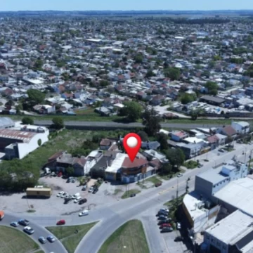 Venta local comercial sobre Av. Champagnat esquina Libertad Mar del Plata