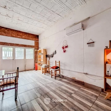 VENTA | PERMUTA - Casa de dos plantas, con terraza y parrillero - Barrio Bella Vista, Rosario.