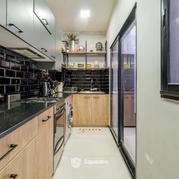 VENTA | PERMUTA - Casa de pasillo de 1 dormitorio   comodín y Patio. Centro, Rosario