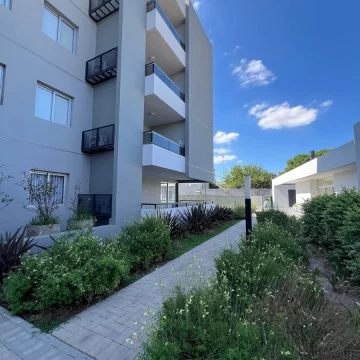 Departamento en VENTA DOS DORMITORIOS HOUSING LAS FLORES