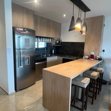 Duplex en venta 3 dorm Solares de Manantiales . con Renta