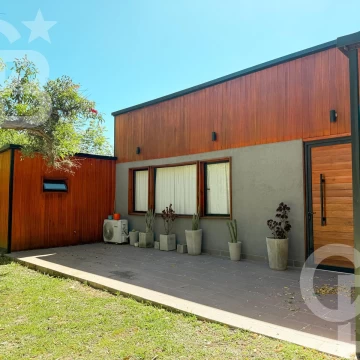 Casa 6 dormitorios en venta al río - Jardin Nautico De Escobar