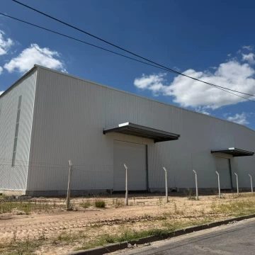 Depósito en  Campana