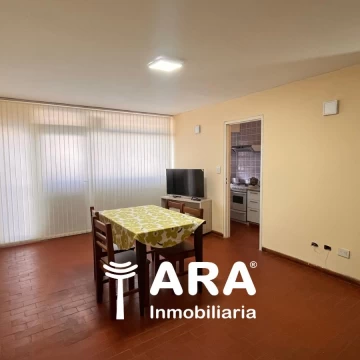 Departamento de 2 dormitorios en pleno centro de Nqn apto uso profesional