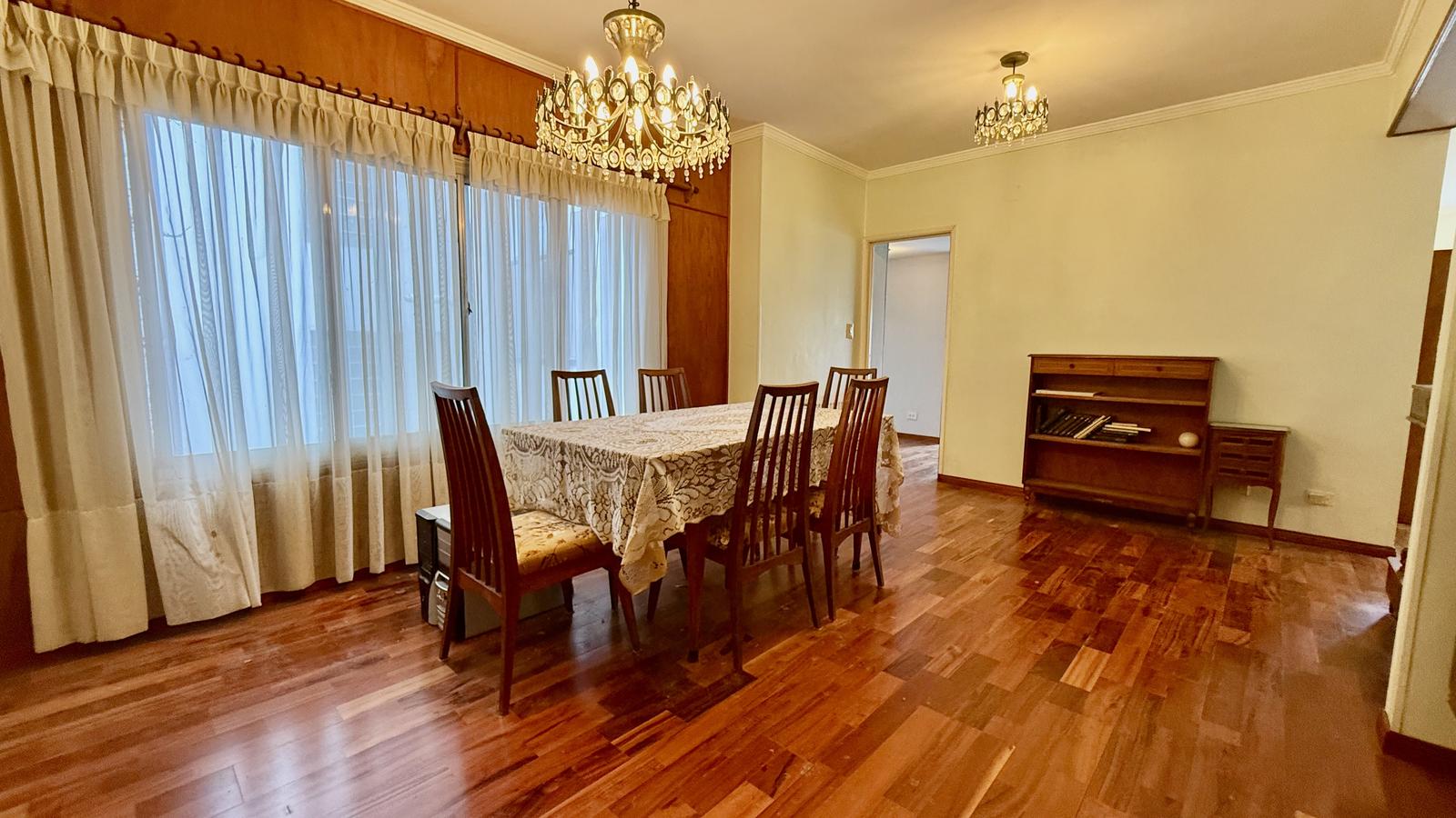 Departamento en venta de tres dormitorios - Centro, Rosario
