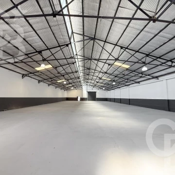 Naves anexables 100-900 m2 en Parque empresarial - Zona Sur