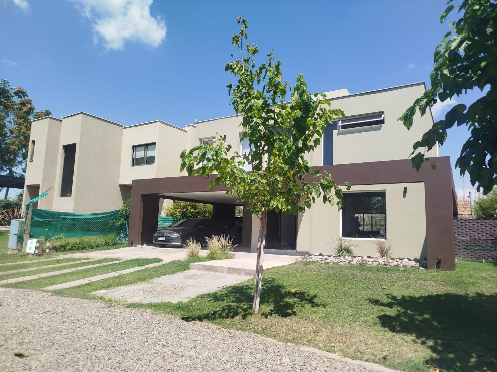 Casa en Venta - Barrio Las Morenas - Calle Boedo - Principal