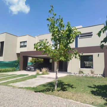 Casa en Venta - Barrio Las Morenas - Calle Boedo