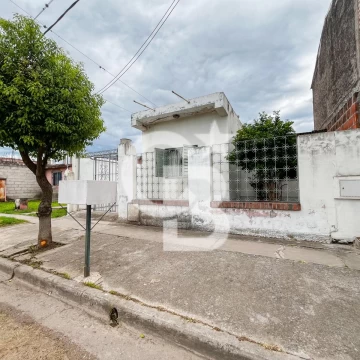VENTA CASA EN ALTO COMEDERO