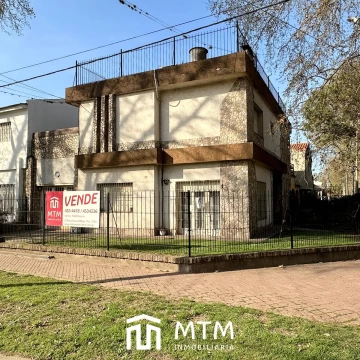 Casa en venta Rosario, Alberdi.