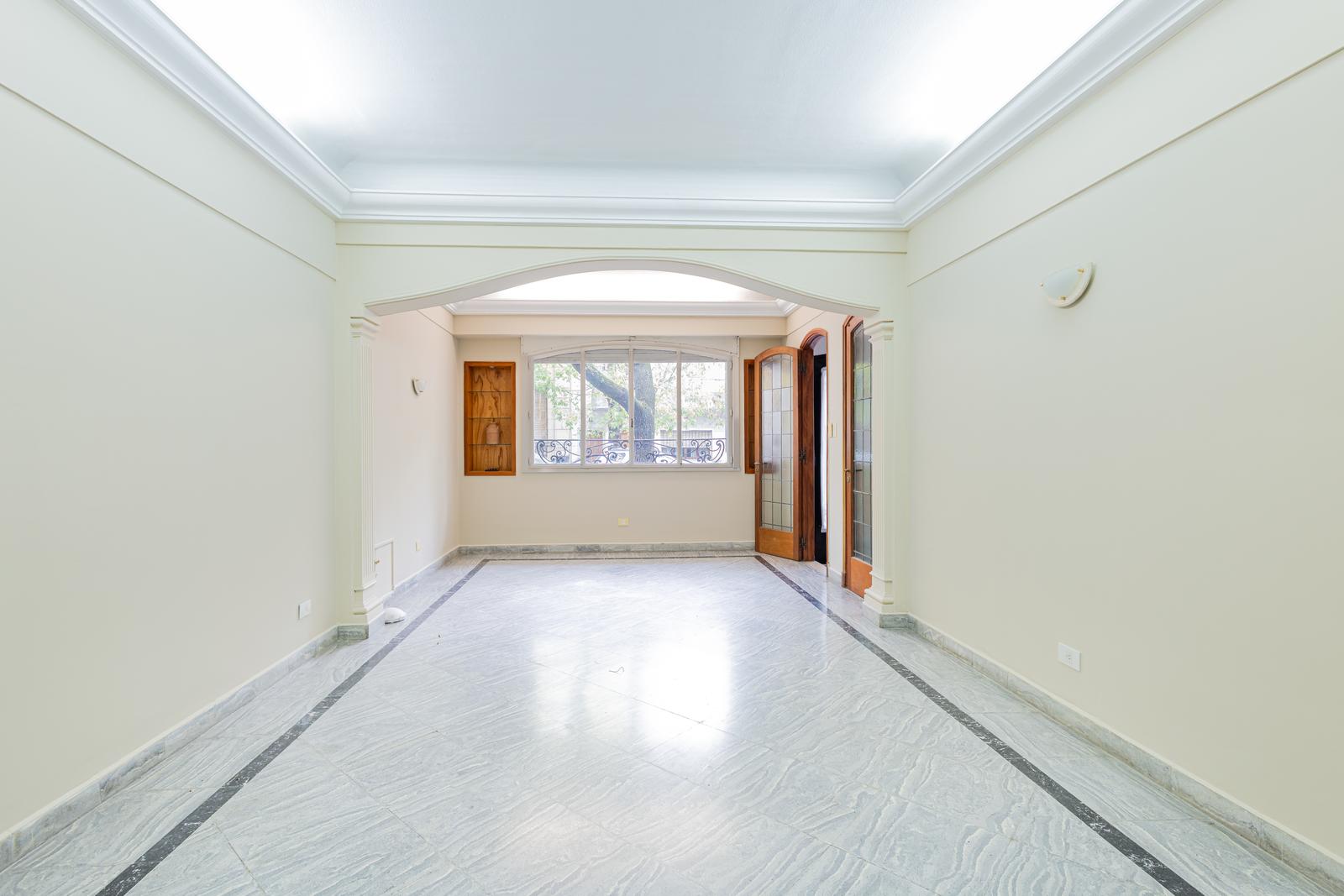 Casa de 5 dormitorios en La Plata, foto 4