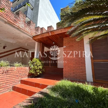 Casa 3 ambientes en venta Castelar