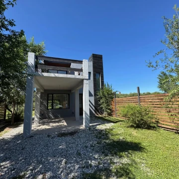 Casa 2 dormitorios a estrenar en Las Marias