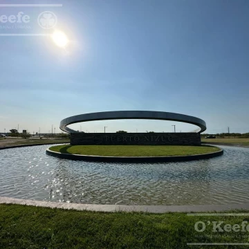 Lote en venta en los canales de Puerto Nizuc