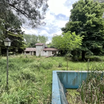 Terreno en Lisandro Olmos Etcheverry