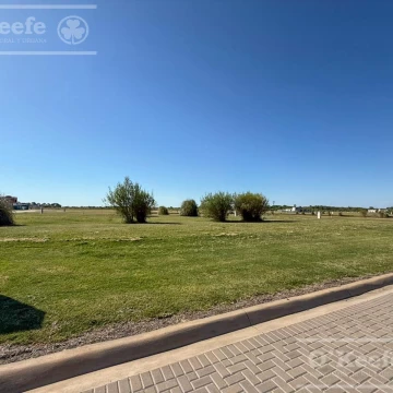 Terreno en venta en Barrio Cerrado Elcano. Financiado. Pueblos del Plata Hudson Berazategui
