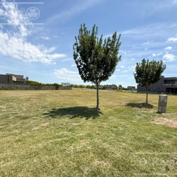 lote en venta en magallanes fondo laguna orientacion noroeste, hudson, berazategui