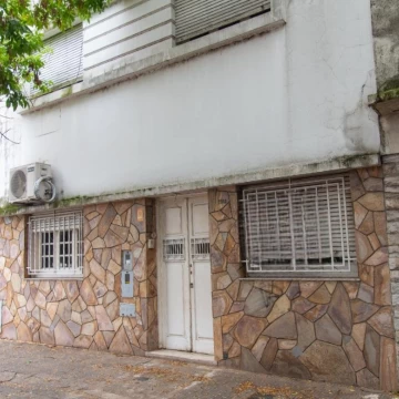 Zeballos  2648  - VENTA Casa  4 Dormitorios + Comodin