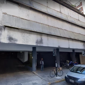 Pasaje Araya 972 - VENTA Cochera