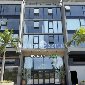 Local en distrito T