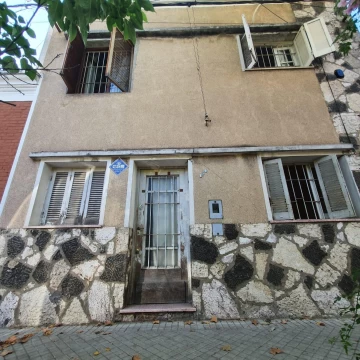 Leguizamón 830   - VENTA Casa 2 Dormitorios