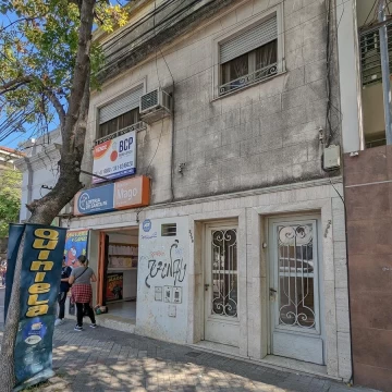 Entre Ríos 2288  Planta Baja - VENTA Casa 2 Dormitorios con Local