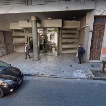 San Lorenzo  2146 - VENTA Cochera Doble