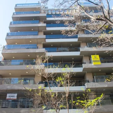 Salta 1778/1780  Piso 1 - VENTA  Departamento 1 Dormitorio con Patio