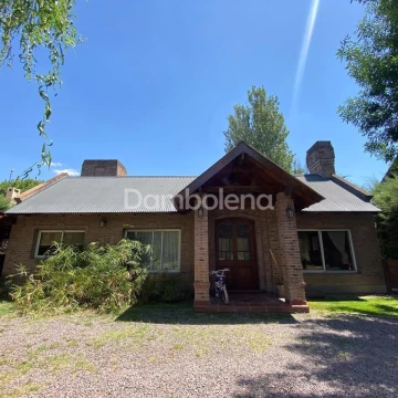 Casa  en Venta en San Patricio, Francisco Álvarez, Moreno