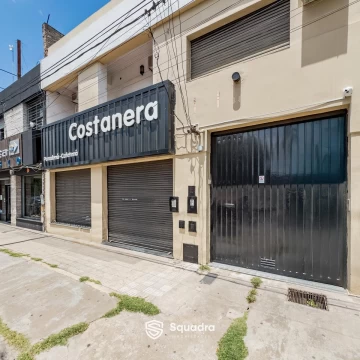 VENTA - Nave industrial de uso mixto comercial, productivo y residencial - Tiro Suizo, Rosario.