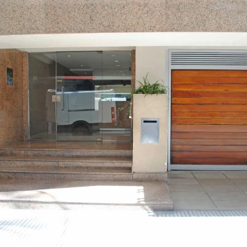Ayacucho y P. de Melo -Ideal 3amb - 45m2 - luminoso - APTO PROF.