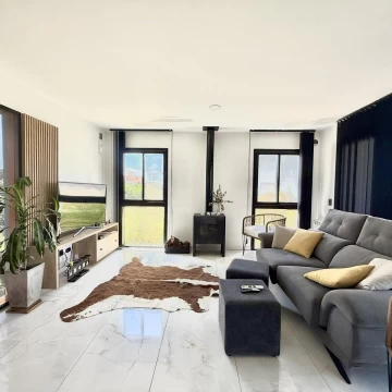 Casa en venta 2 dormitorios con Piscina en Don Mateo Etapa 3 -Funes