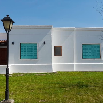 Casa en Venta en San Sebastián Pilar – 4 Ambientes con Jardín, Pileta y Proyecto de 2º Piso