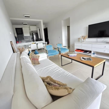 Departamento en Las Liebres 1 dormitorio, balcón aterrazado con parrilla con vistas.
