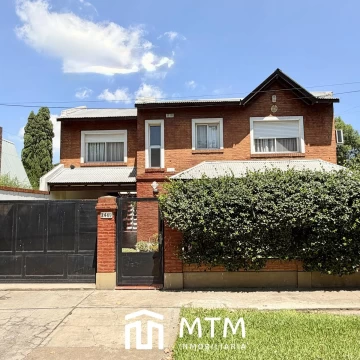 Casa en Venta Rosario, Barrio Parque Field.