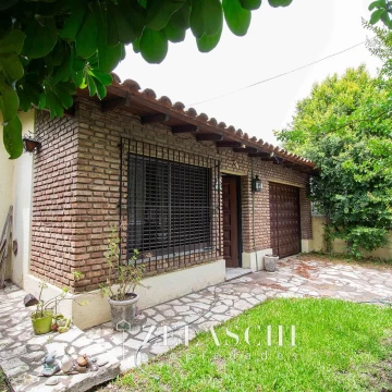 CHALET EN VENTA: sobre calle Saint Exupery -  Ciudad Jardin