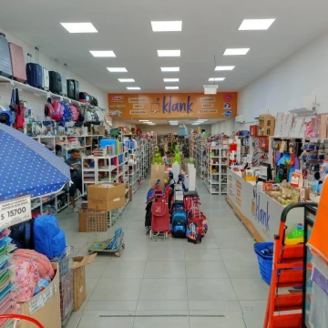 Local en Venta | Bº Centro | Dos plantas | Amplio Salon | Deposito y Oficinas
