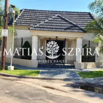 Venta Casa 4 ambientes Ciudad Evita