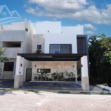 Casa en Venta en Via Cumbres Cancun