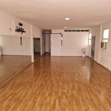 Oficina muy Luminosa con Balcón en Venta - Centro (Capital Federal)